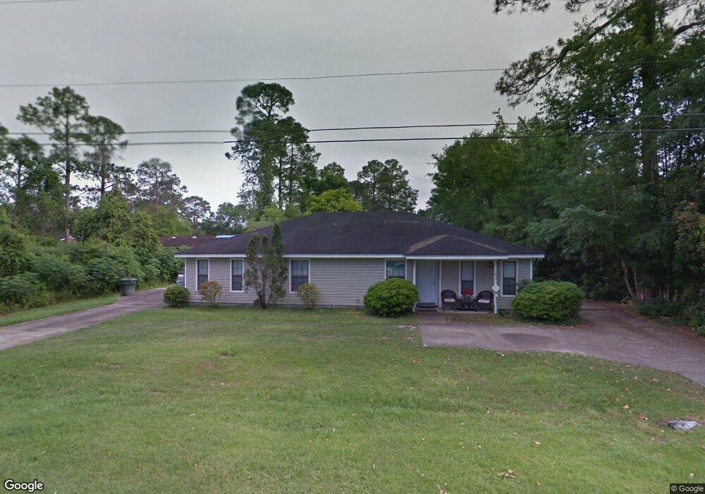 1610 E Pine St, Bainbridge, GA 39819 - photo 1
