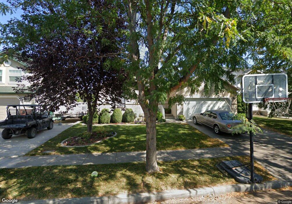 1425 Bridgeview Dr, Layton, UT 84041 - photo 1