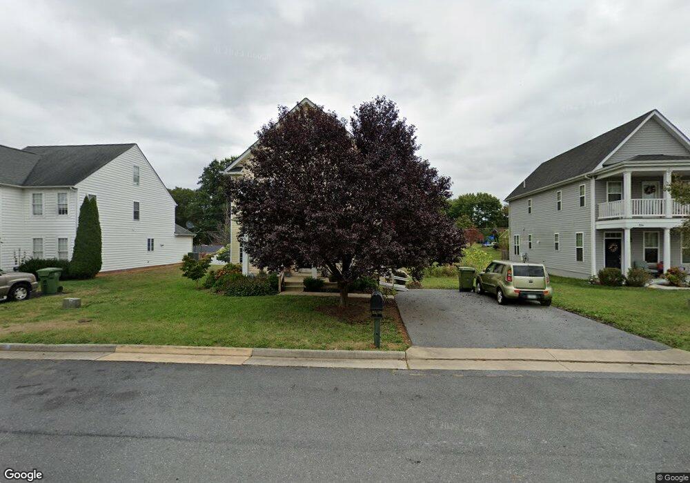 342 Taylor St, Waynesboro, VA 22980 - photo 1