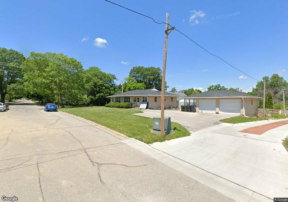 423 W 17th St unit 425, Cedar Falls, IA 50613 - photo 1