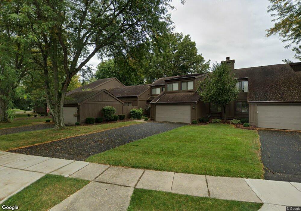 2071 Brookhurst Ave, Columbus, OH 43229 - photo 1