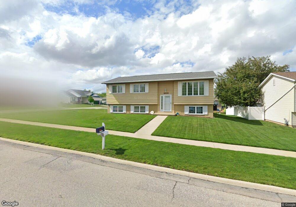 1603 Erik Rd, Cedar Falls, IA 50613 - photo 1