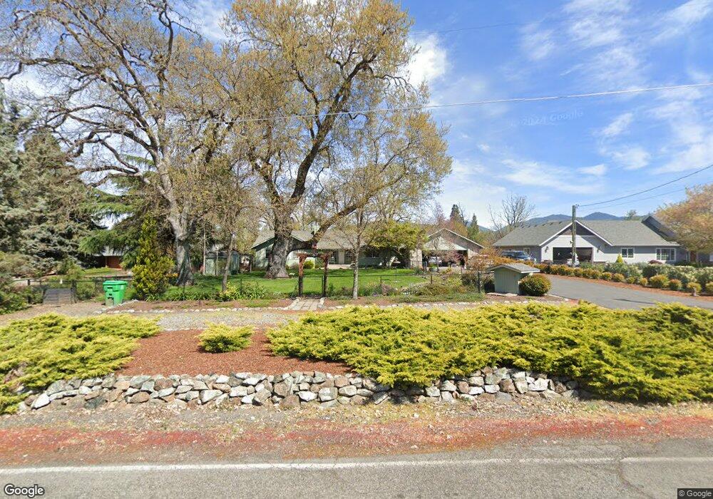 1262 Wineteer Ln, Grants Pass, OR 97527 - photo 1