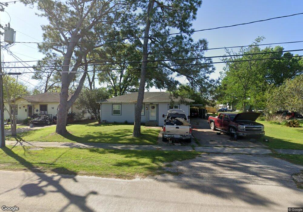 1712 Grace St, Bay City, TX 77414 - photo 1