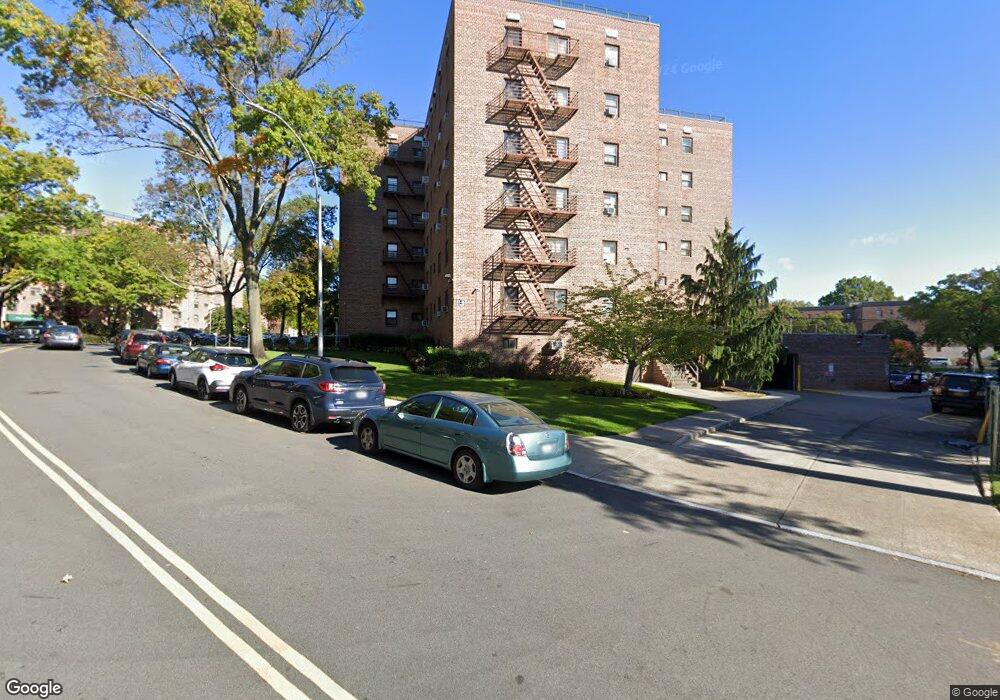 8740 Francis Lewis Blvd unit B72, Queens Village, NY 11427 - photo 1