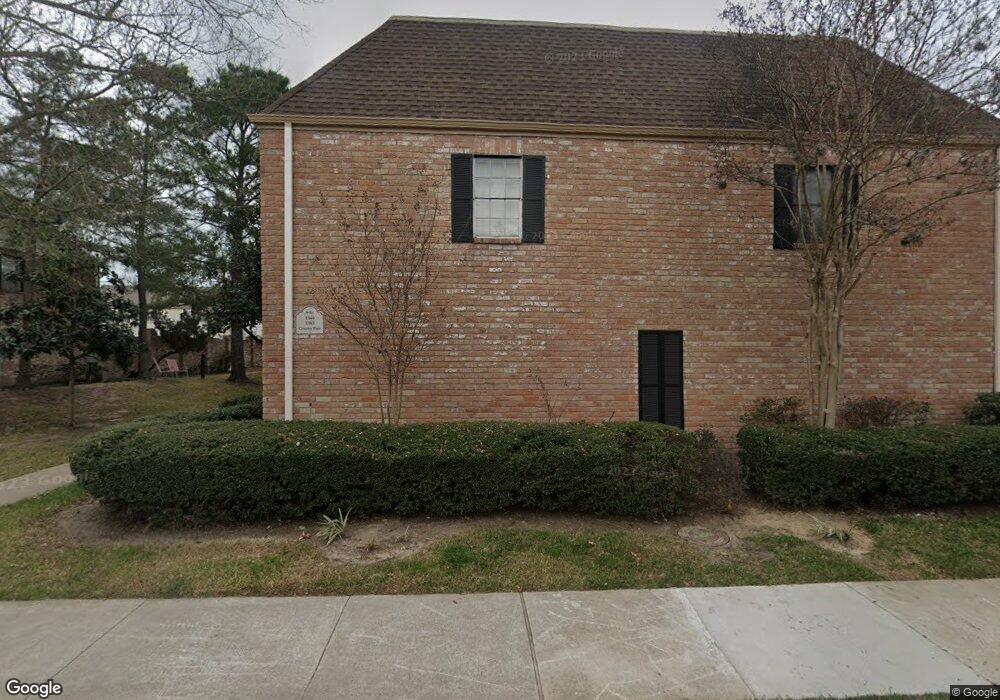 1377 Country Place Dr, Houston, TX 77079 - photo 1