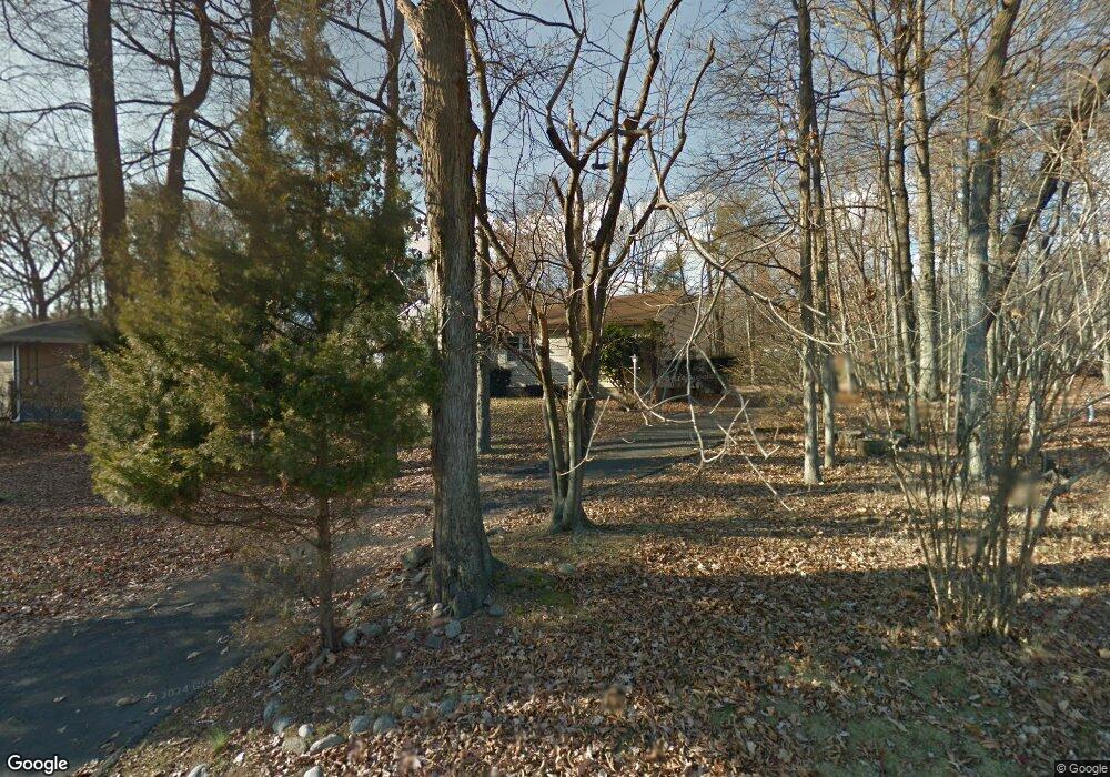 28 Hiawatha Ln, Westport, CT 06880 - photo 1