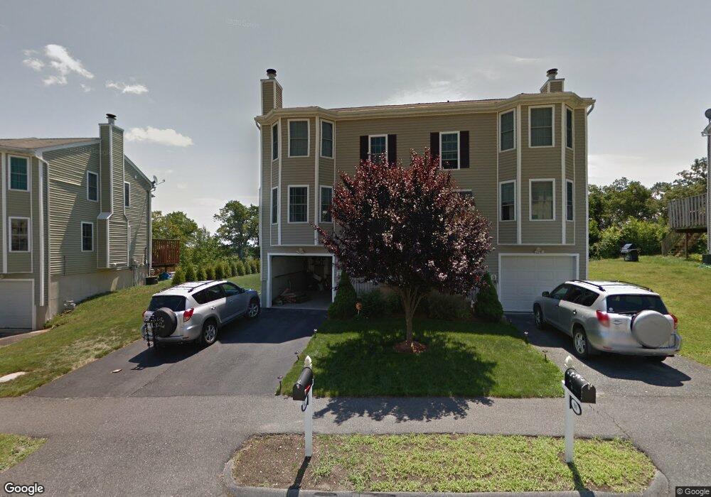 92 Ledgecrest Dr, Worcester, MA 01603 - photo 1