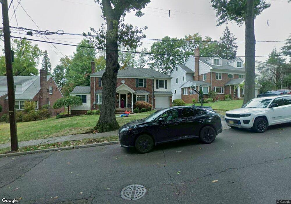 679 Forest Ave, Teaneck, NJ 07666 - photo 1