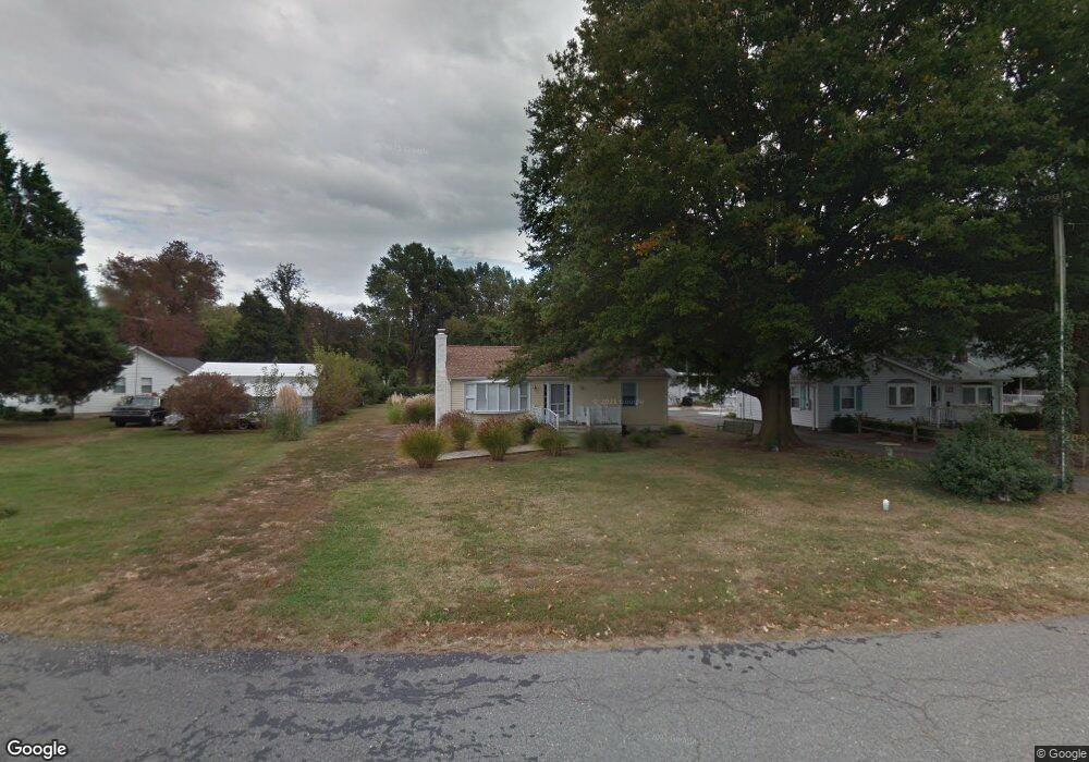 100 Cedar Ave, Colonial Beach, VA 22443 - photo 1