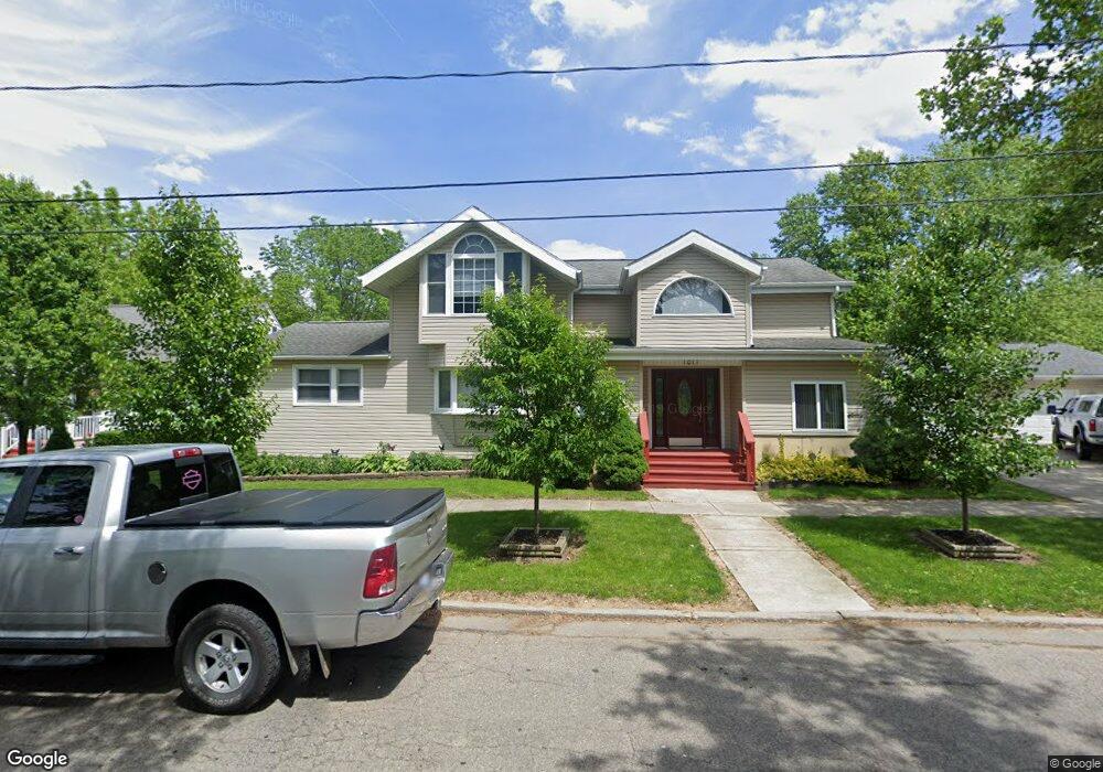 1011 State St, Adrian, MI 49221 - photo 1