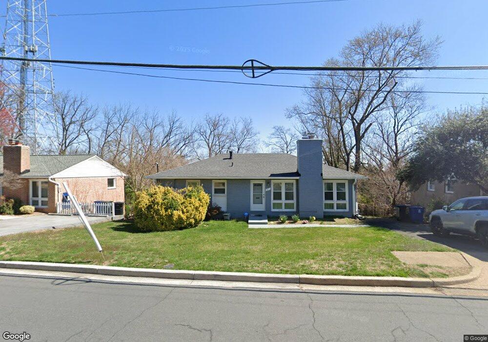 1811 N Harrison St, Arlington, VA 22205 - photo 1