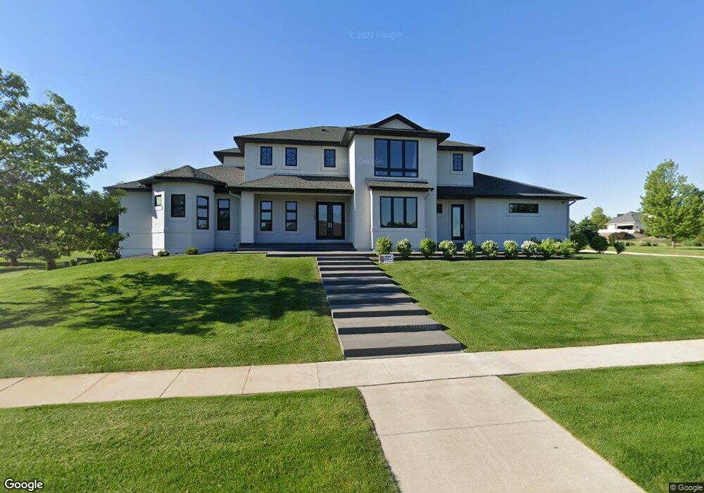 3023 Pendleton Dr, Cedar Falls, IA 50613 - photo 1