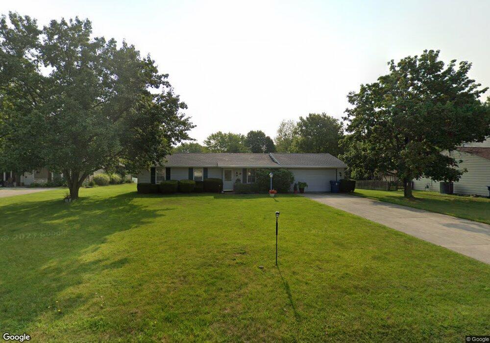 970 Oak Park Dr, Roanoke, IN 46783 - photo 1