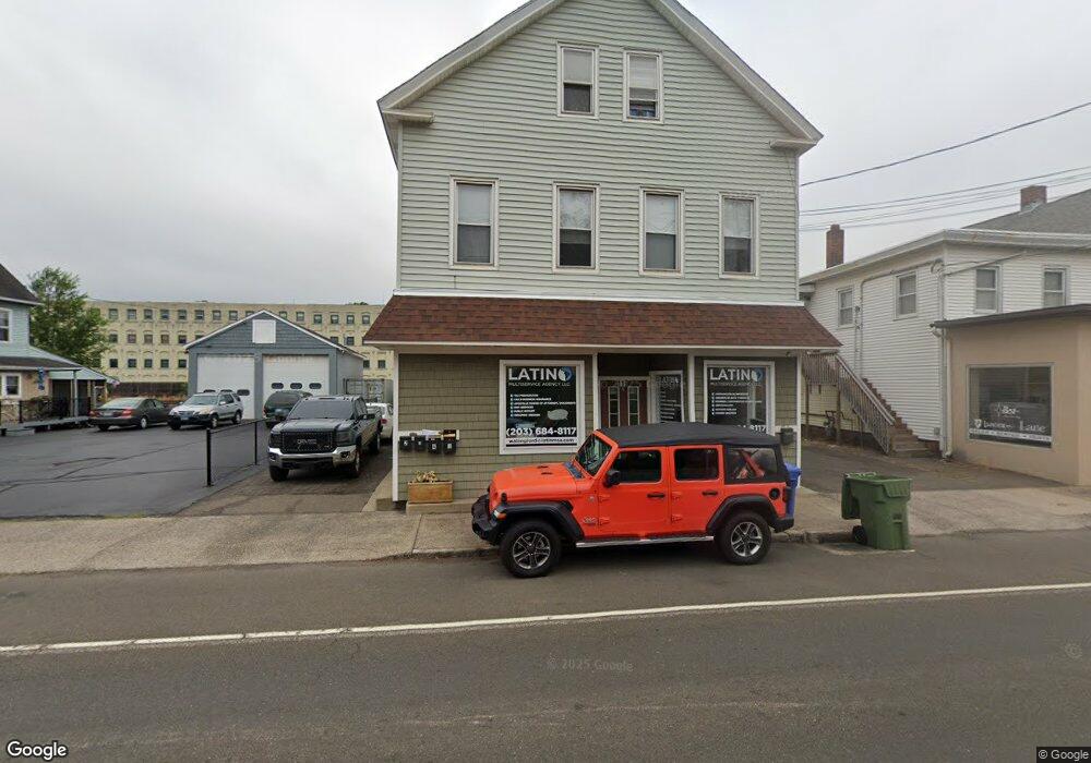 115 S Colony St unit 4, Wallingford, CT 06492 - photo 1