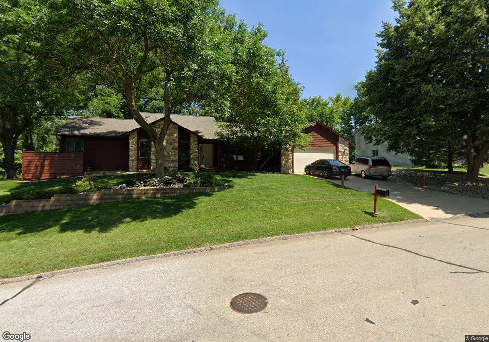 3706 Antelope Ct NE, Cedar Rapids, IA 52402 - photo 1