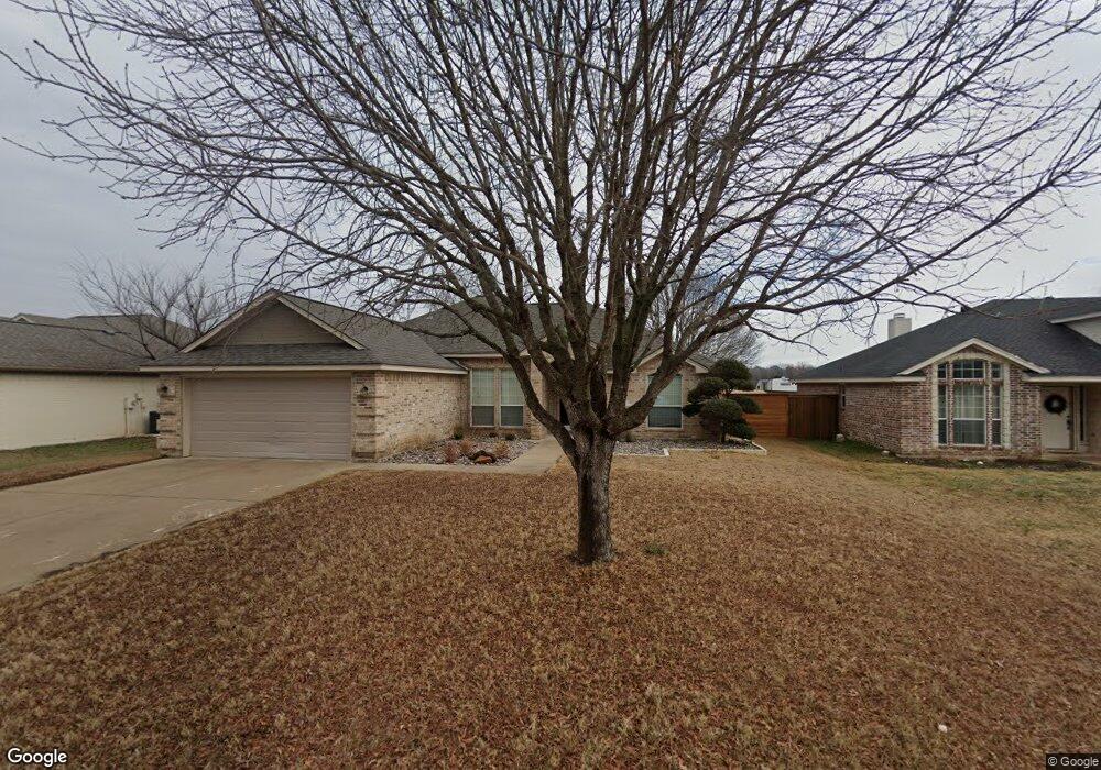 218 Waverly Ct, Weatherford, TX 76085 - photo 1