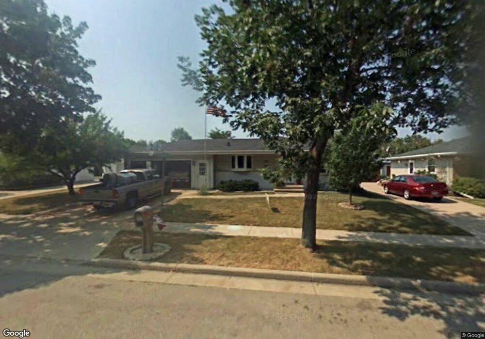 518 Jeffrey St, Combined Locks, WI 54113 - photo 1