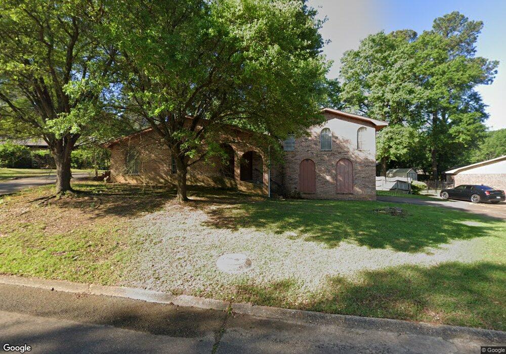 706 Elaine Dr, Wake Village, TX 75501 - photo 1