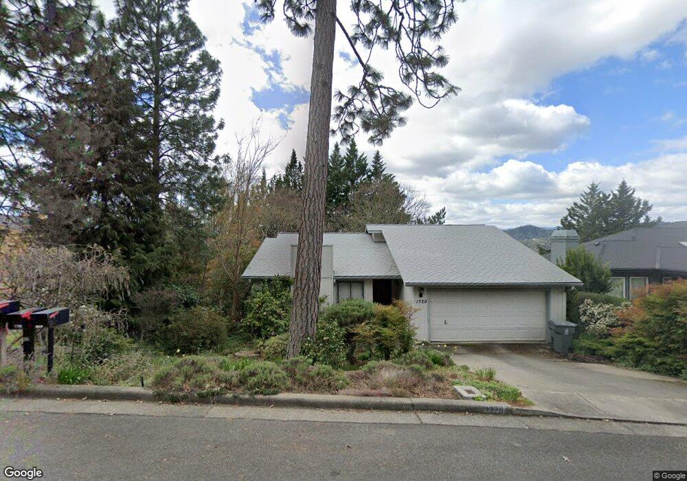 1720 NE Sunset Ln, Grants Pass, OR 97526 - photo 1