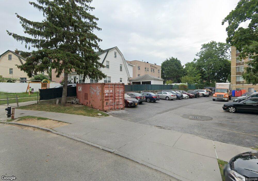 9326 197th St unit 3, Hollis, NY 11423 - photo 1