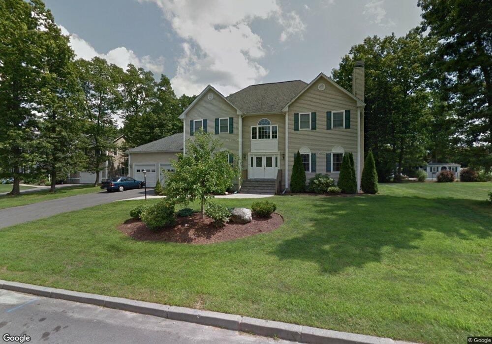 7 Swan Ct, Cranston, RI 02921 - photo 1