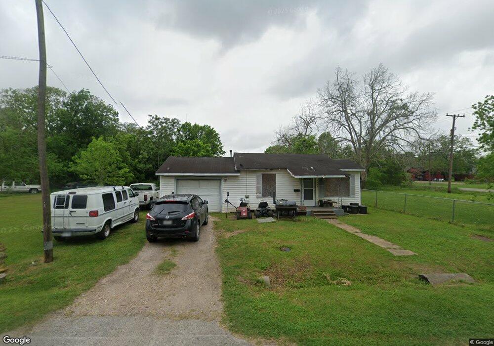 3204 Nolan Ave, Bay City, TX 77414 - photo 1