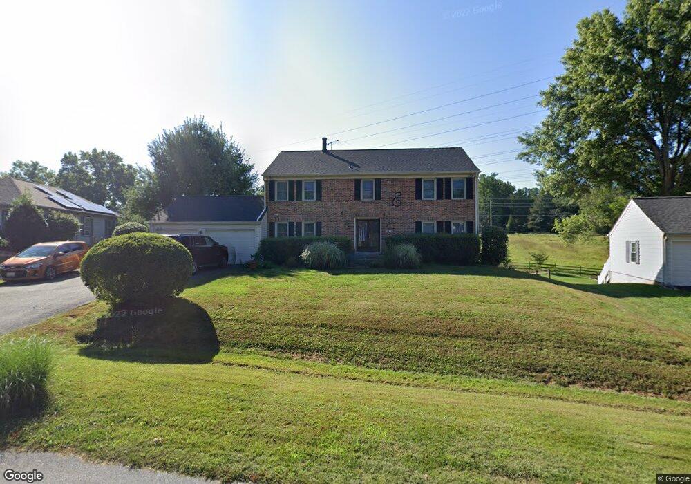 9445 Copenhaver Dr, Potomac, MD 20854 - photo 1