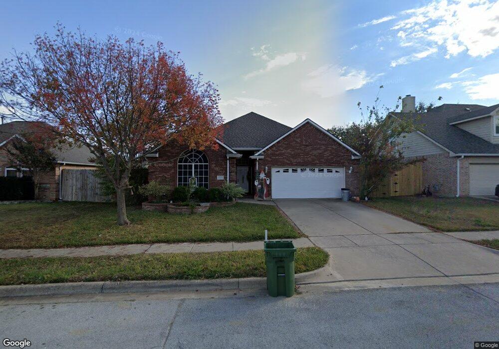 8316 Crystal Ln, North Richland Hills, TX 76182 - photo 1