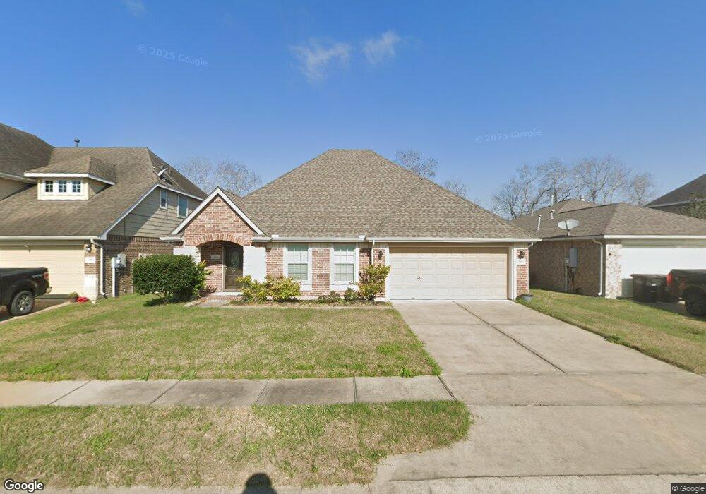 208 Rippling Creek Ln, Alvin, TX 77511 - photo 1