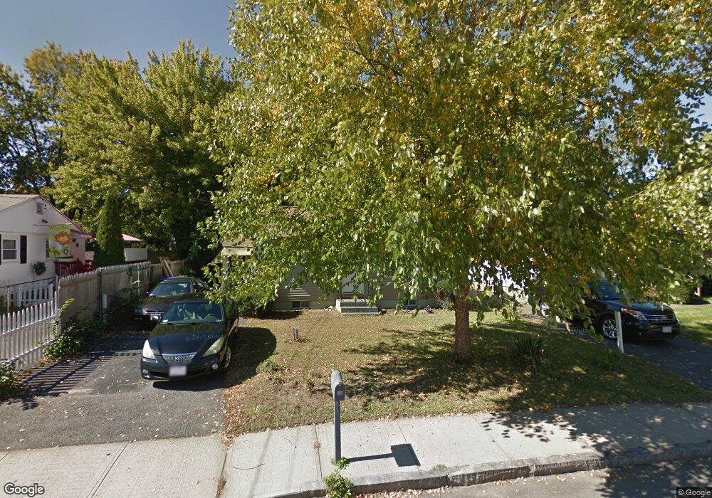 72 Kent Rd, Springfield, MA 01129 - photo 1