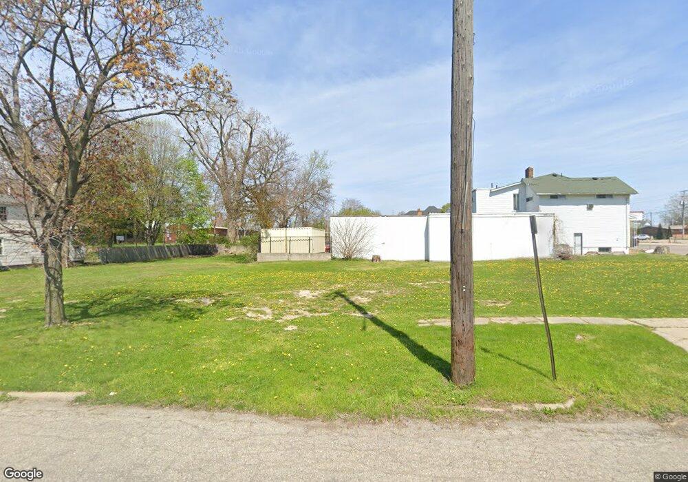 811 Oak St, Flint, MI 48503 - photo 1