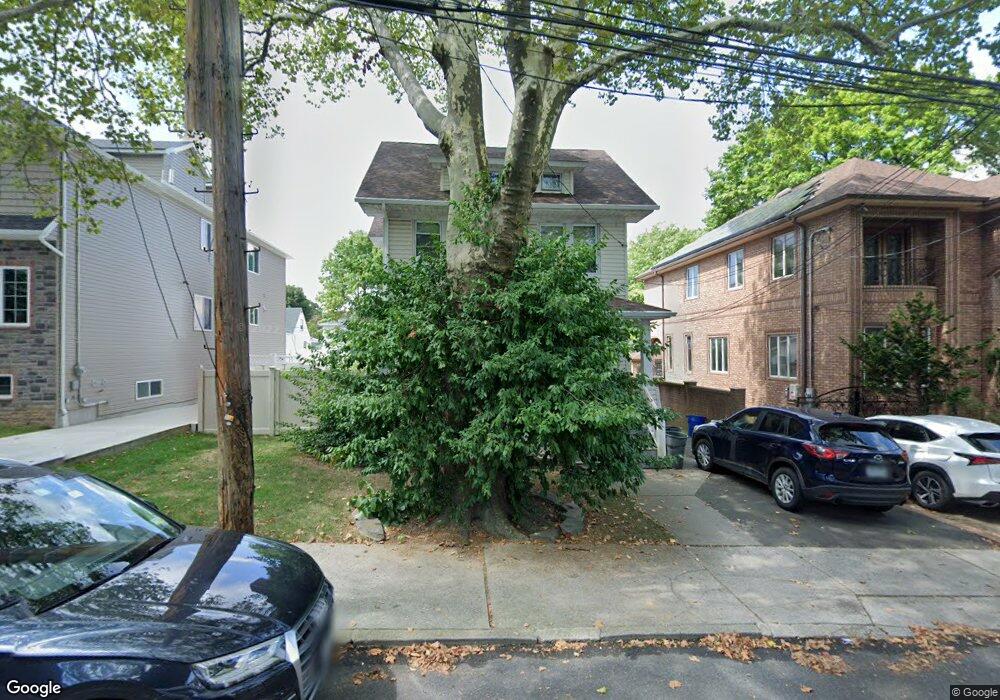 38 Gansevoort Blvd, Staten Island, NY 10314 - photo 1