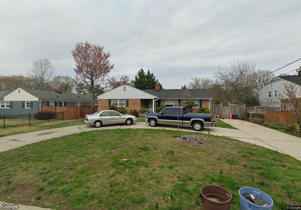 5852 Glen Forest Dr, Falls Church, VA 22041 - photo 1