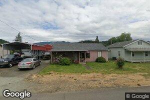 415 E 2nd Ave, Riddle, OR 97469