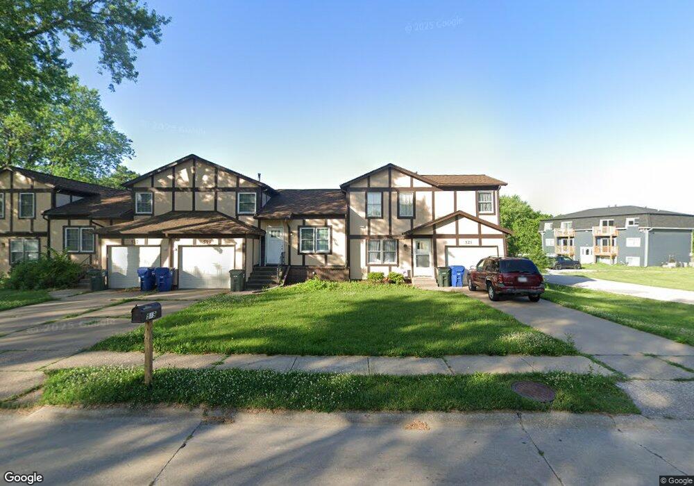 521 W 61st St, Davenport, IA 52806 - photo 1