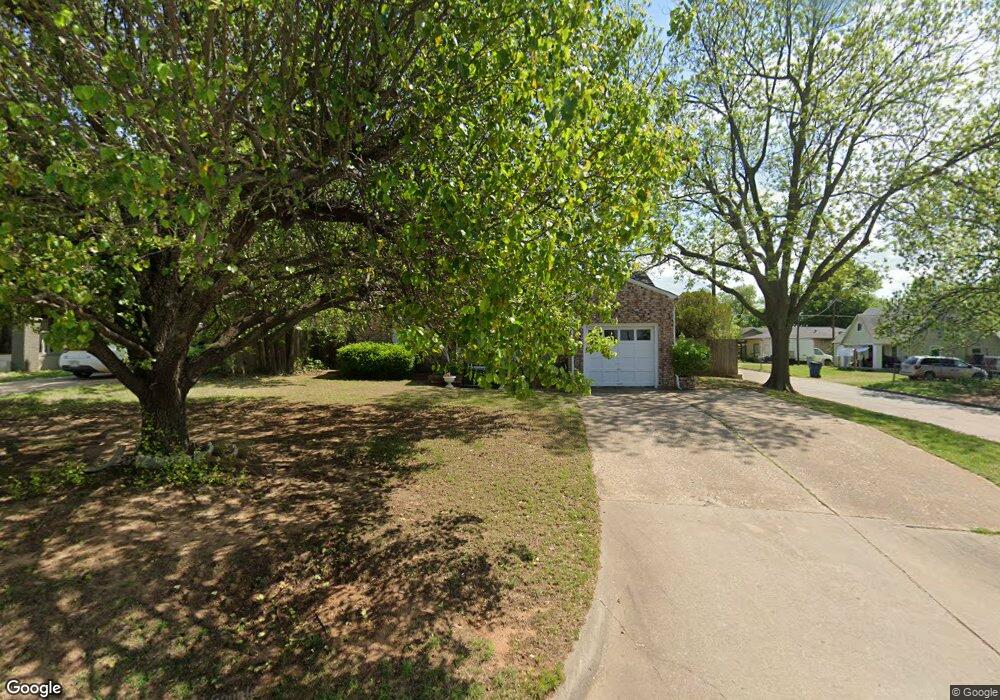 1112 W Beech Ave, Duncan, OK 73533 - photo 1