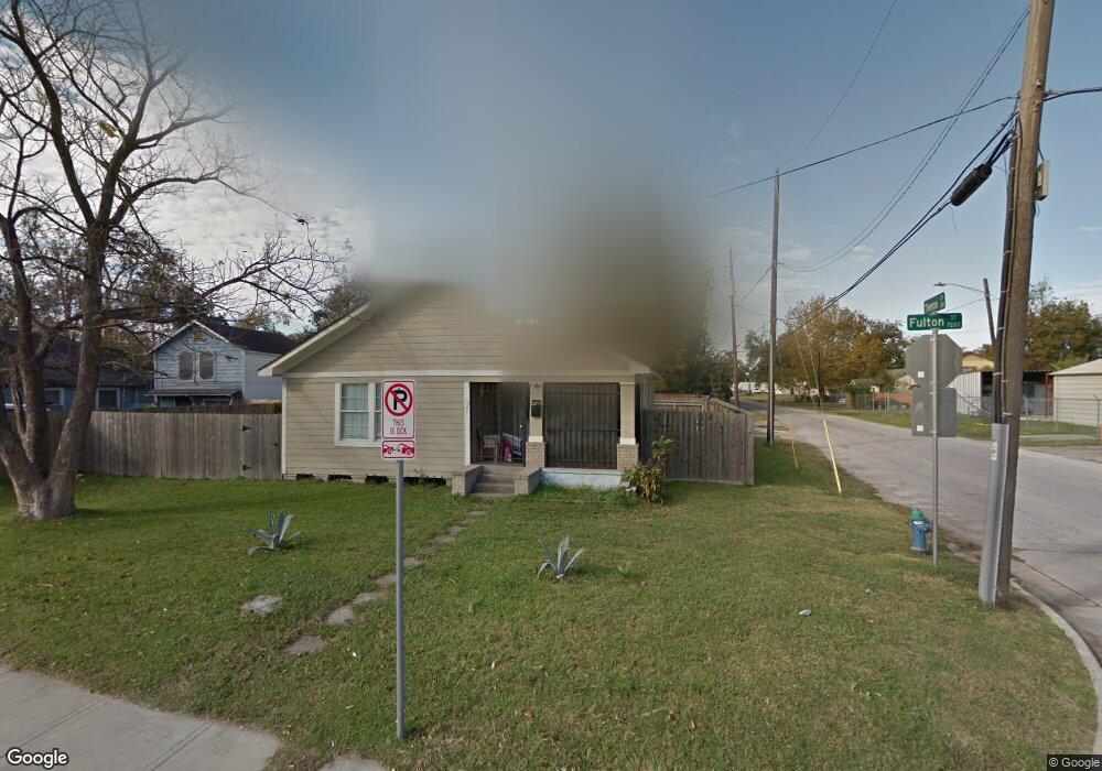 7215 Fulton St, Houston, TX 77022 - photo 1