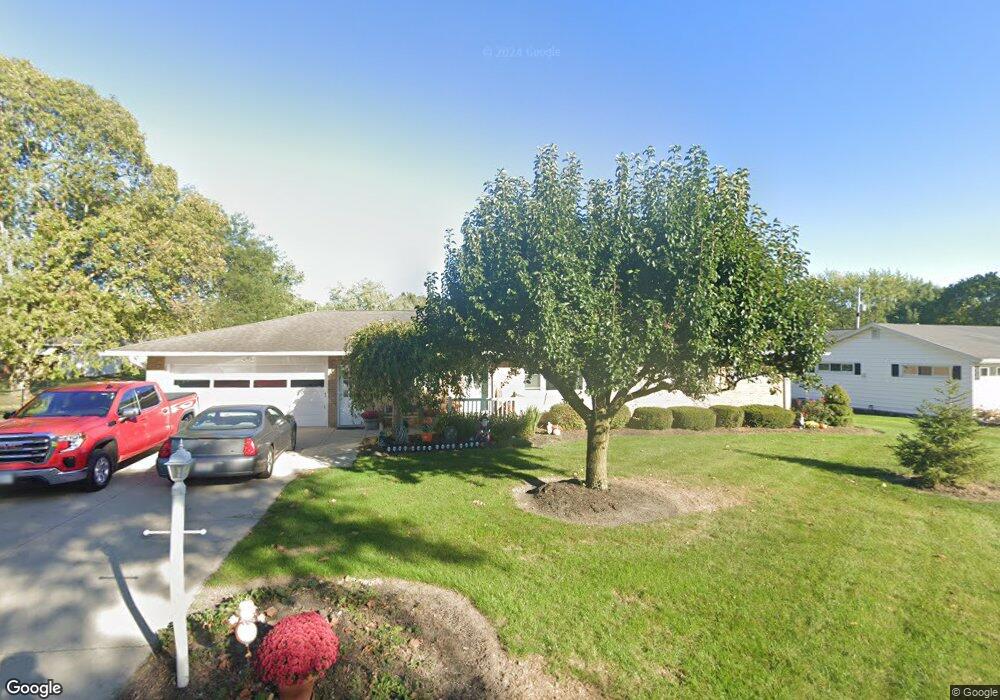 1413 Walnut Ct, Lima, OH 45805 - photo 1