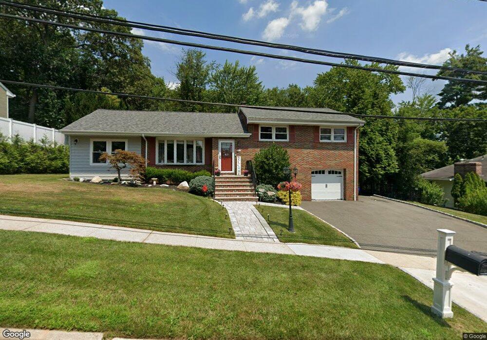 820 Ridgewood Blvd E, Township of Washington, NJ 07676 - photo 1