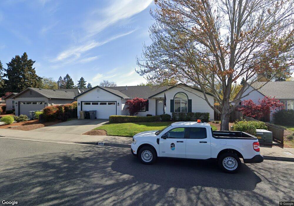 609 SW Leonard St, Grants Pass, OR 97526 - photo 1