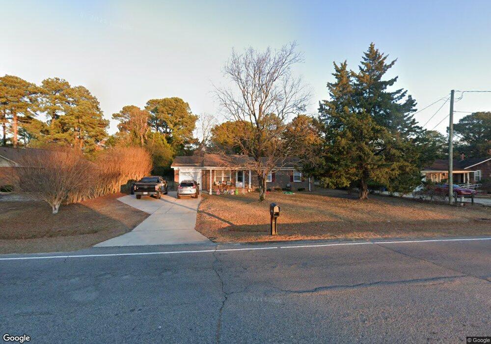 1567 Ireland Dr, Fayetteville, NC 28304 - photo 1