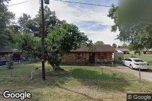 206 S Collins St, Isola, MS 38754