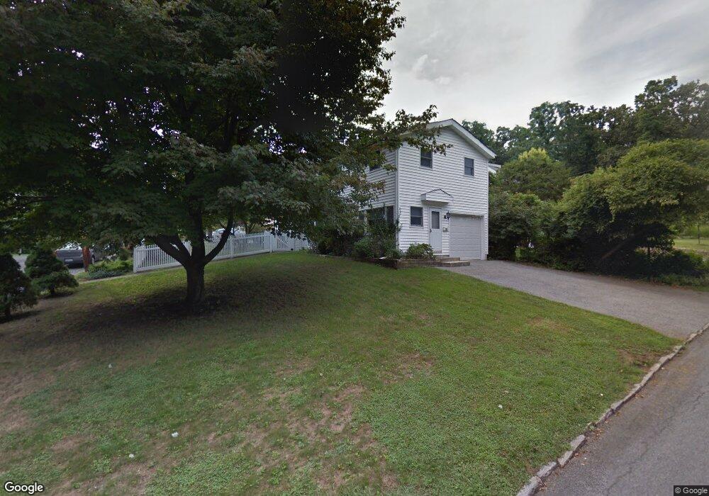 81 Briary Rd, Dobbs Ferry, NY 10522 - photo 1