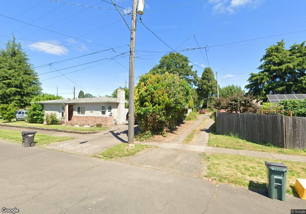 563 S 7th St, Independence, OR 97351 - photo 1