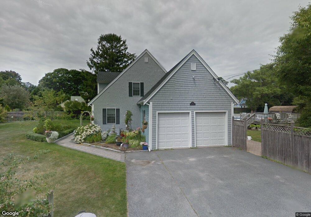 29 Wilbur Ave, Newport, RI 02840 - photo 1