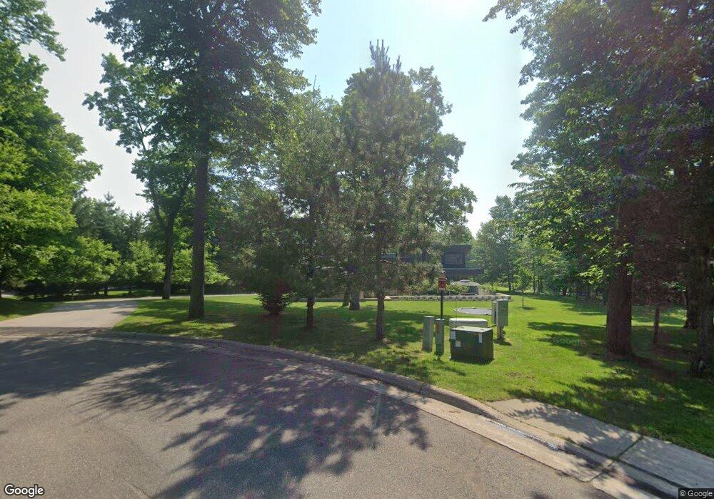 2008 Featherstone Ln, Duluth, MN 55803 - photo 1