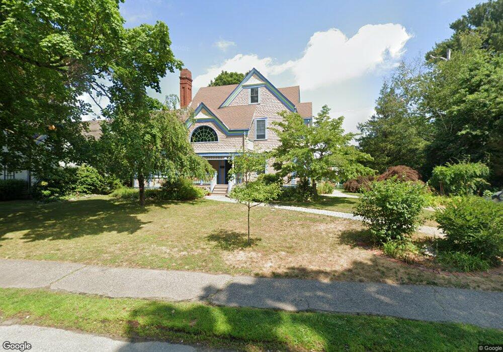 1121 Beacon St unit 9, Newton, MA 02461 - photo 1