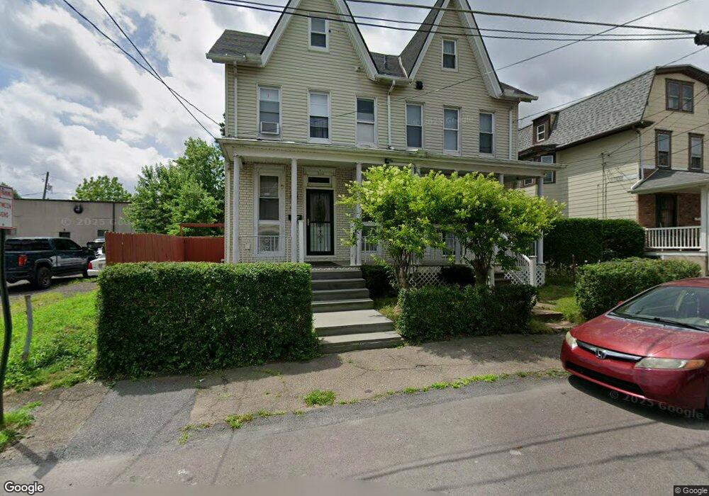 312 E Elm St, Hazleton, PA 18201 - photo 1