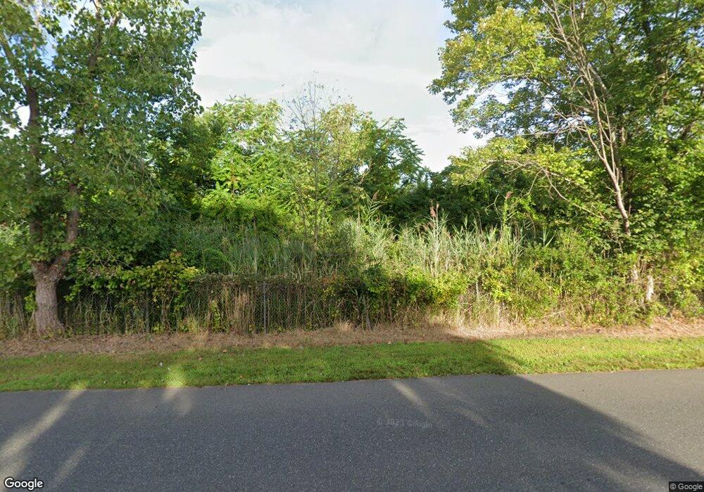 176 Post Rd, Enfield, CT 06082 - photo 1